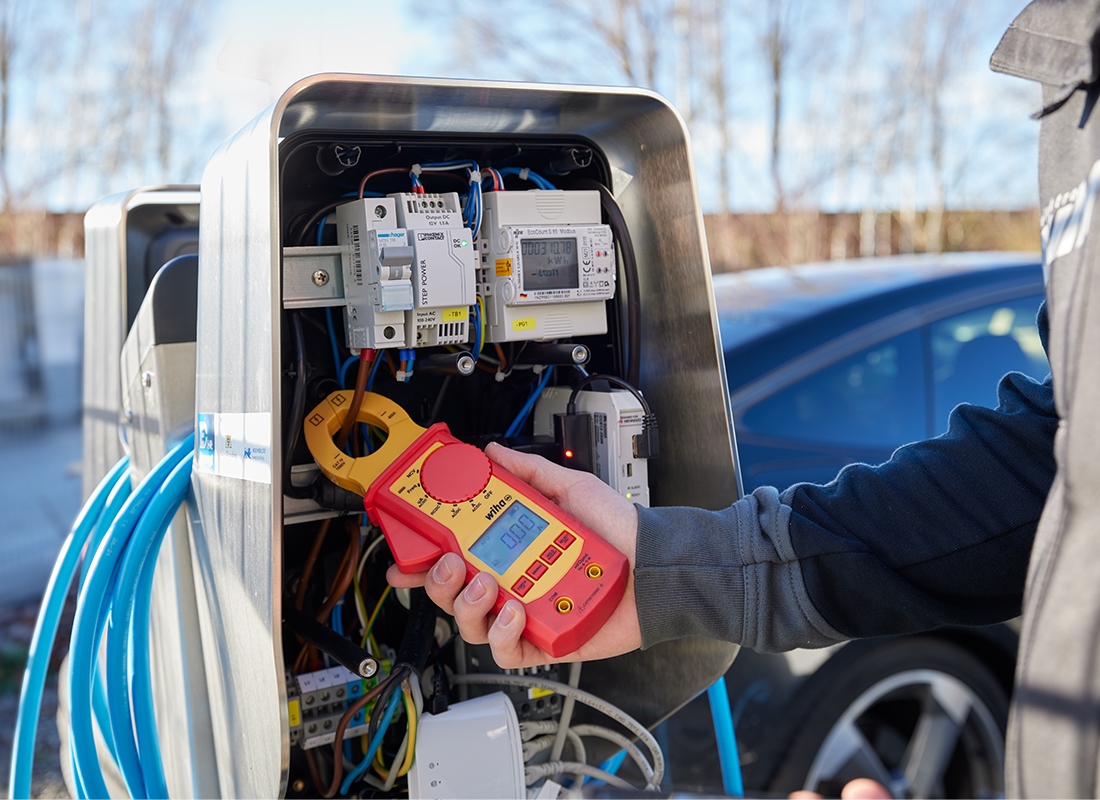 WIHA/威汉 数显钳形万用表 45219