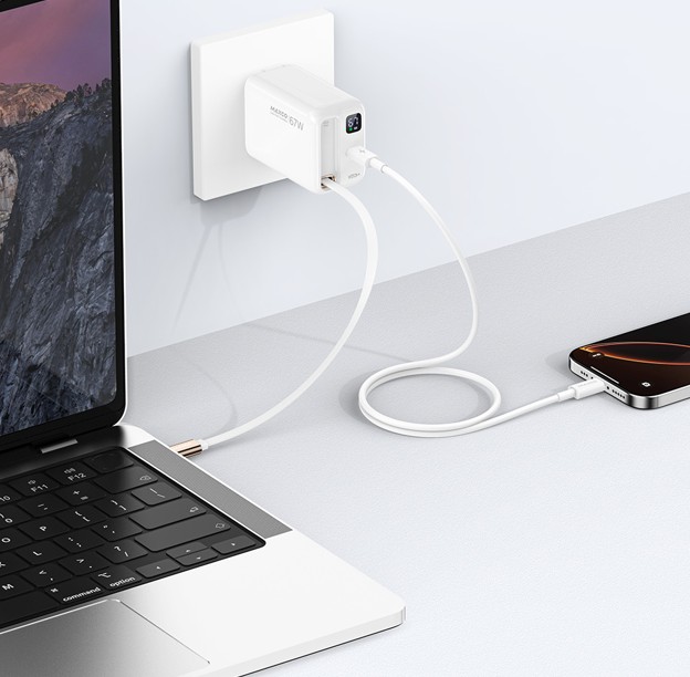 锐思/RECCI 67W伸缩线氮化镓快速充电器MC35