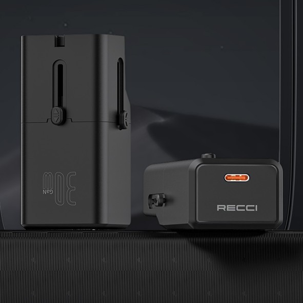 锐思/RECCI 30W全球通充电器 迷你款RCG-P07